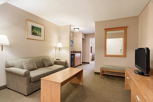 King Efficiency Suite at Days Inn & Suites Thunder Bay