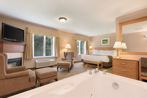 Jacuzzi Suite at Days Inn & Suites - Thunder Bay