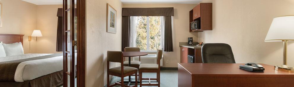 A spacious one bedroom suite at the Days Inn in Thunder Bay