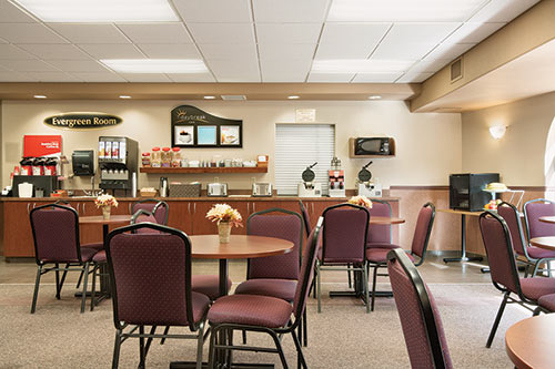 Breakfast Room at Days Inn - Thunder Bay North